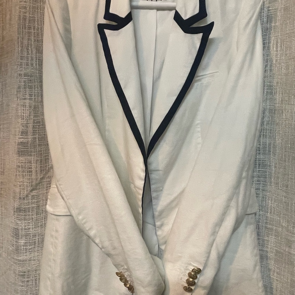 COURT & ROWE White Blazer with Black Accents